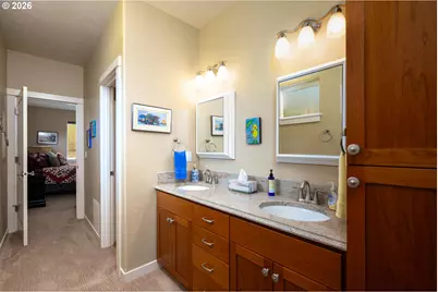 411 Oak Valley Loop, Winchester, OR 97495 - Photo 20