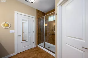 411 Oak Valley Loop, Winchester, OR 97495 - Photo 28