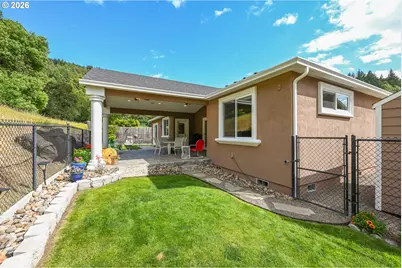 411 Oak Valley Loop, Winchester, OR 97495 - Photo 32