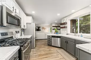 10340 SW Dunlin Pl, Beaverton, OR 97007 - Photo 10