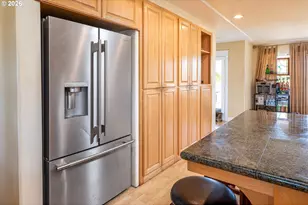 33195 Camas Swale Rd, Creswell, OR 97426 - Photo 12