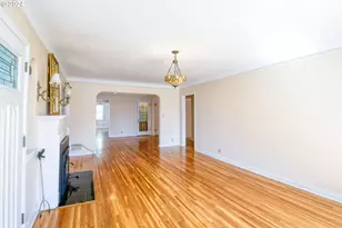 215 NW Despain Ave, Pendleton, OR 97801 - Photo 6