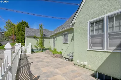 215 NW Despain Ave, Pendleton, OR 97801 - Photo 44