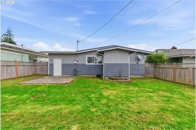 2175 State St, North Bend, OR 97459 - Photo 32