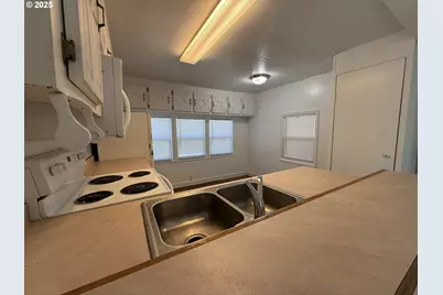 98090 W Benham Ln #7, Brookings, OR 97415 - Photo 4