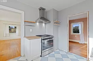 7906 N Wall Ave, Portland, OR 97203 - Photo 14