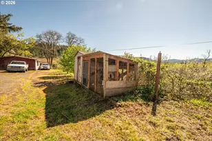 14982 Hwy 42, Myrtle Point, OR 97458 - Photo 18