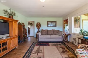 14982 Hwy 42, Myrtle Point, OR 97458 - Photo 42