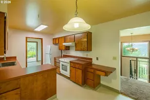20141 S Zina Ct, Oregon City, OR 97045 - Photo 16