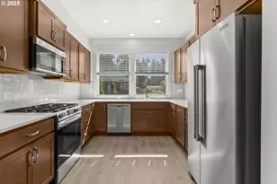 491 NE Elliott Ave, Gresham, OR 97030 - Photo 8