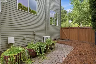3390 Crescent Dr, West Linn, OR 97068 - Photo 40