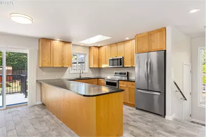 5719 SW 40th Ave, Portland, OR 97221 - Photo 6