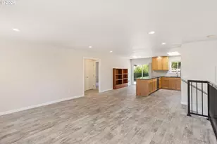 5719 SW 40th Ave, Portland, OR 97221 - Photo 16