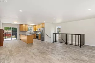 5719 SW 40th Ave, Portland, OR 97221 - Photo 4