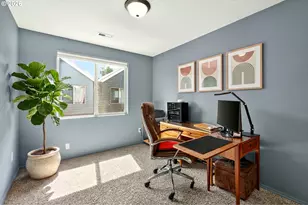 38476 Cascadia Village Dr, Sandy, OR 97055 - Photo 24