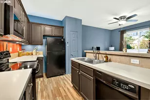 38476 Cascadia Village Dr, Sandy, OR 97055 - Photo 12