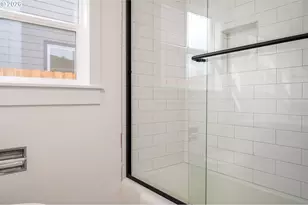 1004 NE 70th Ave, Portland, OR 97213 - Photo 24