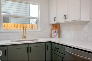 1004 NE 70th Ave, Portland, OR 97213 - Photo 18