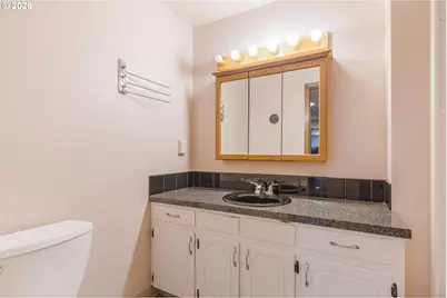 2245 SE Wendy Dr, Gresham, OR 97080 - Photo 26