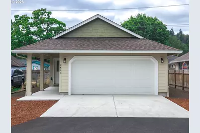 204 Douglas St, Longview, WA 98632 - Photo 1