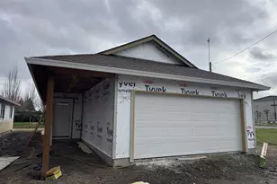 204 Douglas St, Longview, WA 98632 - Photo 2