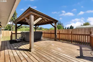 204 Veys Ave, Kelso, WA 98626 - Photo 28