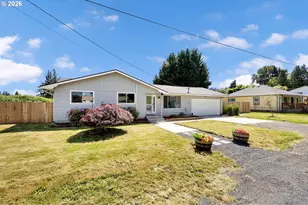 204 Veys Ave, Kelso, WA 98626 - Photo 2