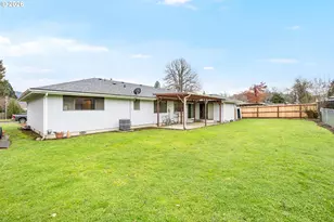 1766 NW Beaumont Ave, Roseburg, OR 97471 - Photo 22