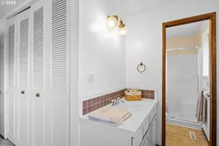 1766 NW Beaumont Ave, Roseburg, OR 97471 - Photo 20