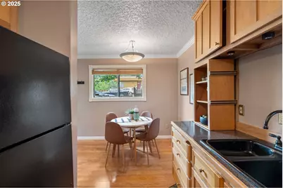 843 SW Broadway Dr #61, Portland, OR 97201 - Photo 4