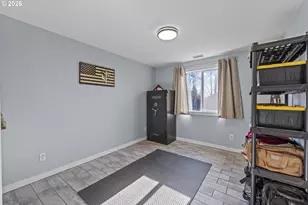 1054 Pana St, Woodburn, OR 97071 - Photo 22