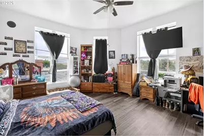 100 Main St, Moro, OR 97039 - Photo 16
