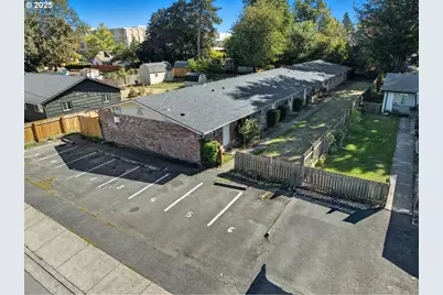 54 NW 13th St, Gresham, OR 97030 - Photo 8