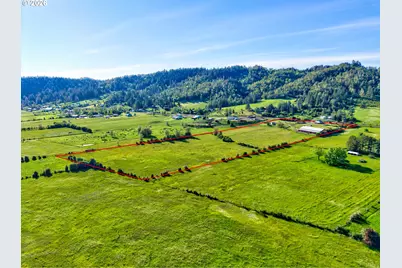 2529 Northside Rd, Sutherlin, OR 97479 - Photo 36