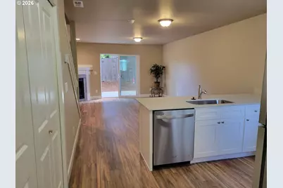3776 Peter Ln, Salem, OR 97305 - Photo 2
