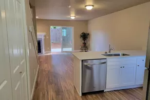 3776 Peter Ln, Salem, OR 97305 - Photo 2