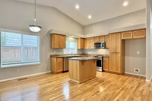 1403 51st St, Washougal, WA 98671 - Photo 6