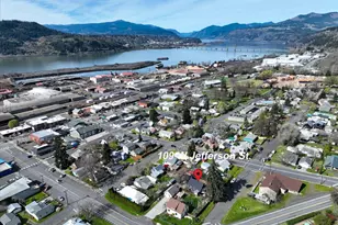 109 W Jefferson St, Bingen, WA 98605 - Photo 2