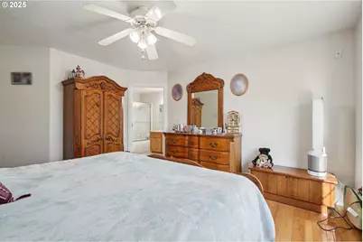 21937 NE Mason St, Fairview, OR 97024 - Photo 30