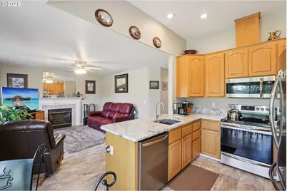 21937 NE Mason St, Fairview, OR 97024 - Photo 10
