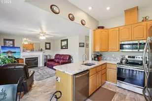 21937 NE Mason St, Fairview, OR 97024 - Photo 10