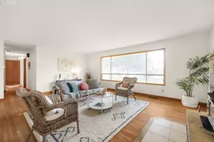 9025 SW Avery St, Tualatin, OR 97062 - Photo 4