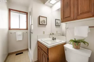 9025 SW Avery St, Tualatin, OR 97062 - Photo 22