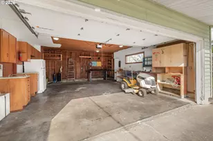 9025 SW Avery St, Tualatin, OR 97062 - Photo 26