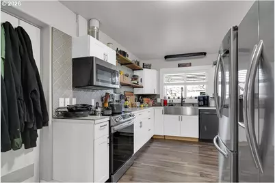 1215 Irving Rd, Eugene, OR 97404 - Photo 14