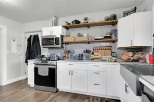 1215 Irving Rd, Eugene, OR 97404 - Photo 10