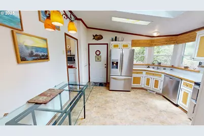 1634 Idaho St, Port Orford, OR 97465 - Photo 4