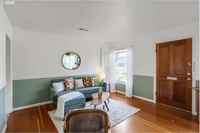 2226 N Sumner St, Portland, OR 97217 - Photo 6