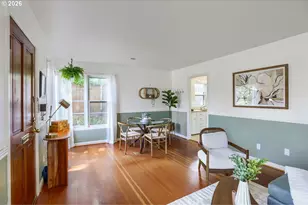 2226 N Sumner St, Portland, OR 97217 - Photo 8