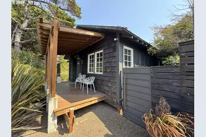 4596 Foulweather St, Florence, OR 97439 - Photo 2